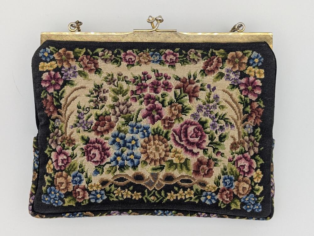 💜Vintage Laster Austrian Petit Point Floral Kiss-Lock Evening Bag